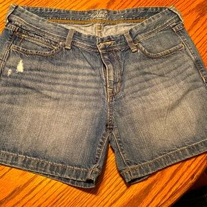 Old navy Jean shorts size 10